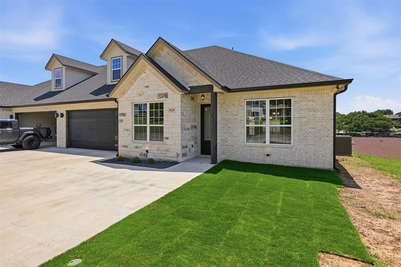 5126 Country Club Drive, Granbury TX 76049 - Photo 40