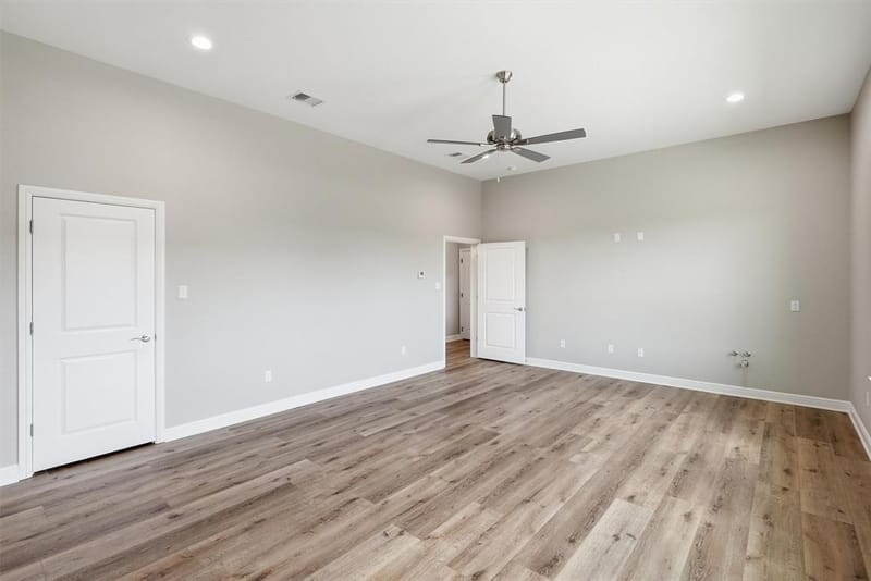 5126 Country Club Drive, Granbury TX 76049 - Photo 29