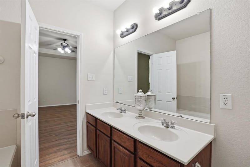 8740 Noontide Drive, Fort Worth TX 76179 - Photo 23