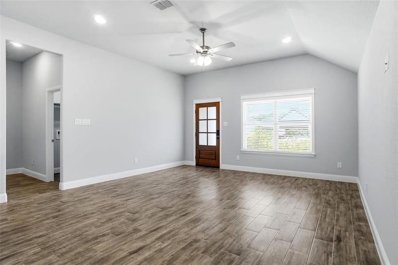 103 Clover Circle, Weatherford TX 76086 - Photo 3