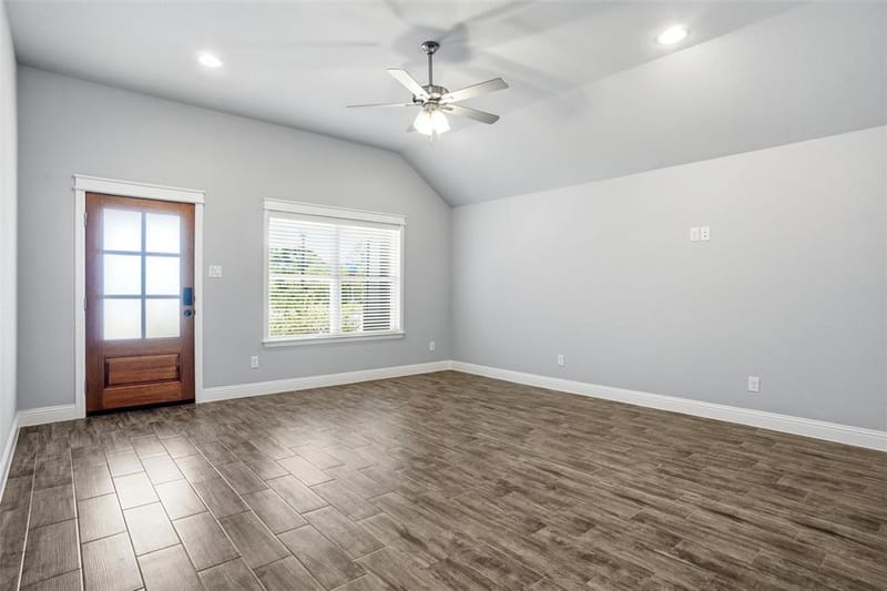 103 Clover Circle, Weatherford TX 76086 - Photo 4