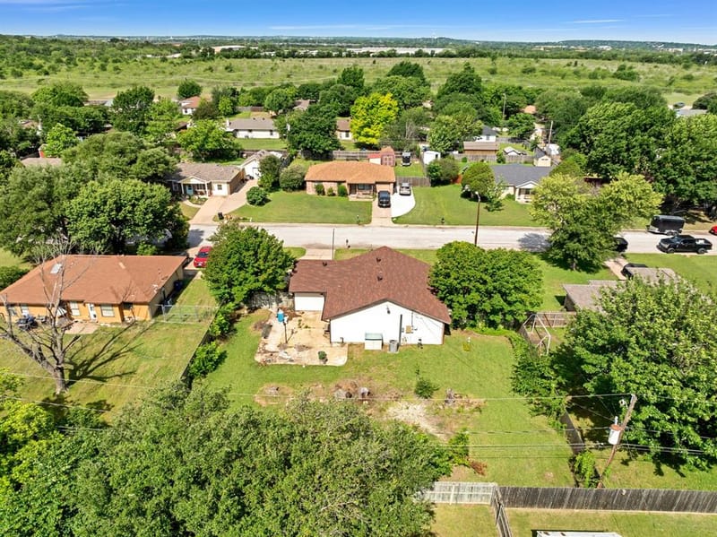 501 Post Oak Lane, Burleson TX 76028 - Photo 23