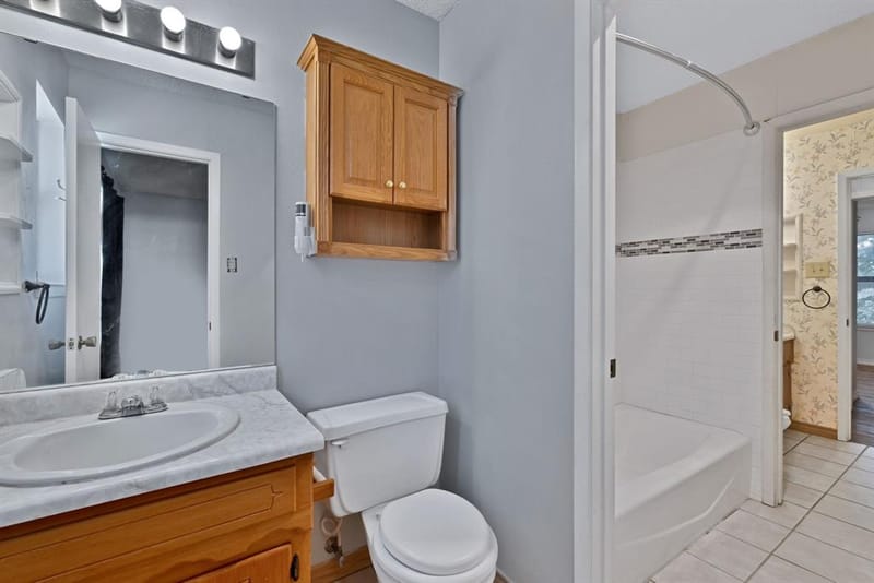 501 Post Oak Lane, Burleson TX 76028 - Photo 17