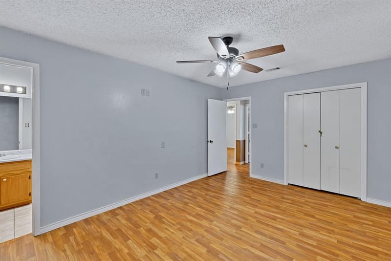 501 Post Oak Lane, Burleson TX 76028 - Photo 16