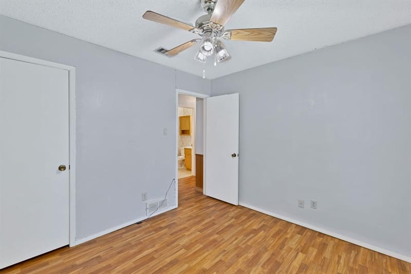 501 Post Oak Lane, Burleson TX 76028 - Photo 14