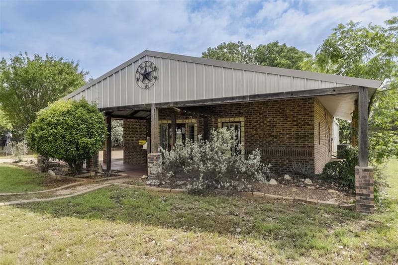 3625 Carla Court, Granbury TX 76049 - Photo 2
