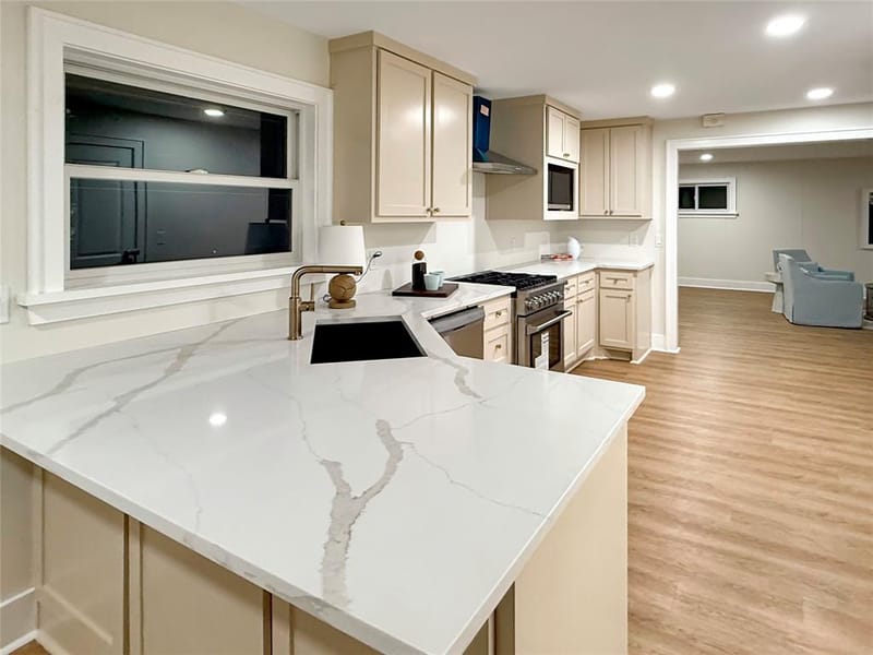 10517 Wyatt Street, Dallas TX 75218 - Photo 13