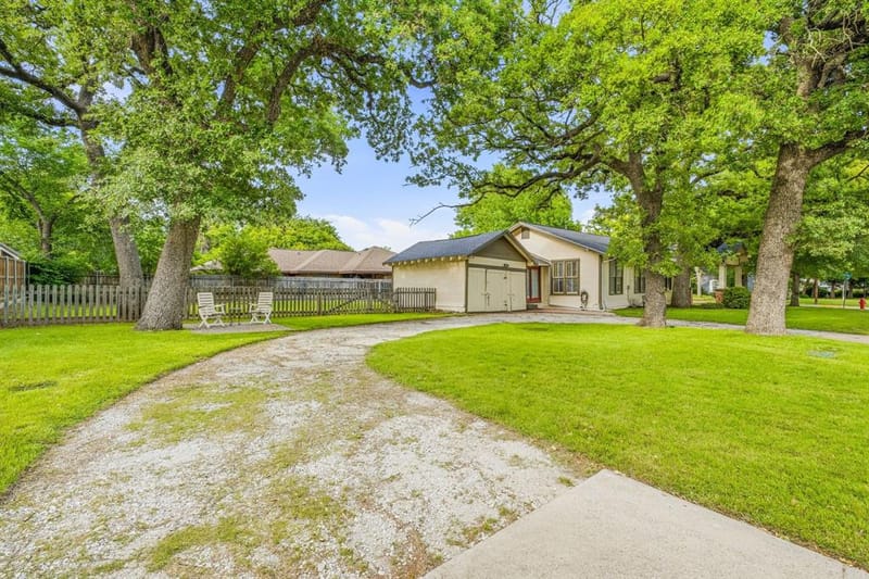 910 S Waco Street, Weatherford TX 76086 - Photo 26