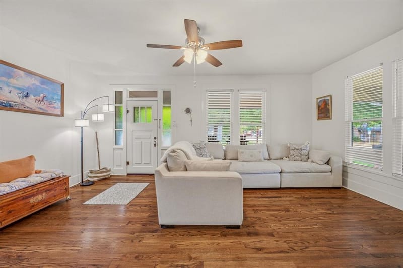 910 S Waco Street, Weatherford TX 76086 - Photo 7