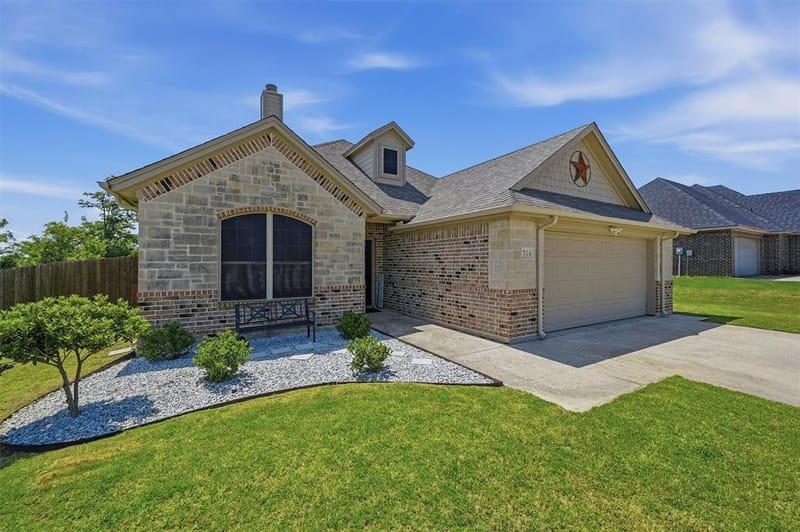 714 Mary Lee Lane, Collinsville TX 76233 - Photo 2