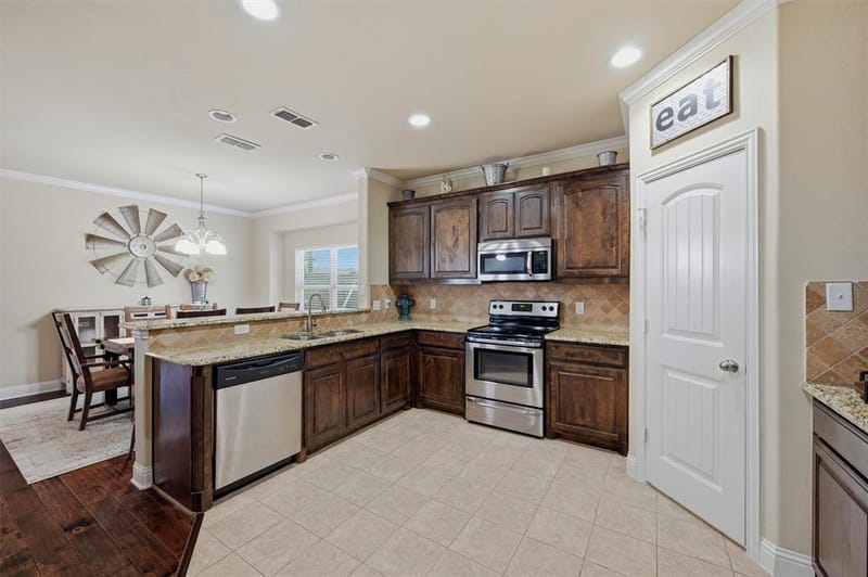 714 Mary Lee Lane, Collinsville TX 76233 - Photo 13