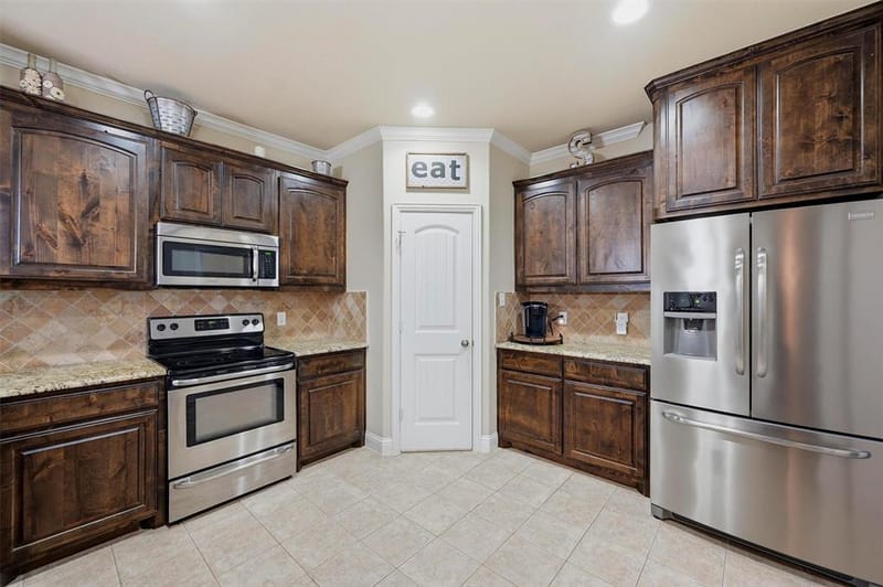 714 Mary Lee Lane, Collinsville TX 76233 - Photo 15