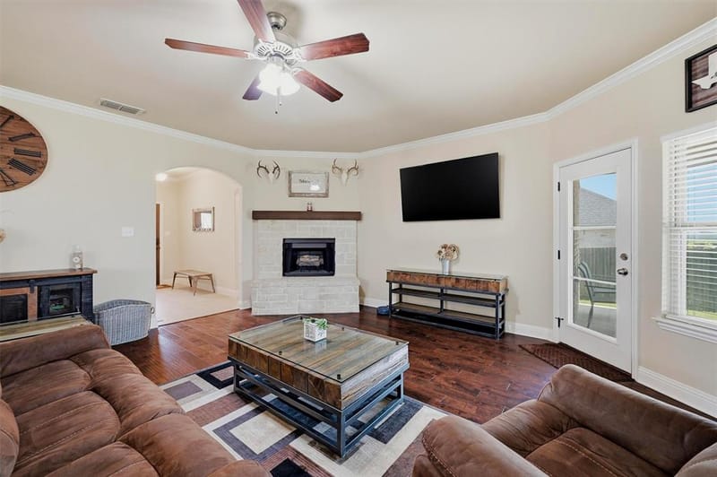 714 Mary Lee Lane, Collinsville TX 76233 - Photo 8