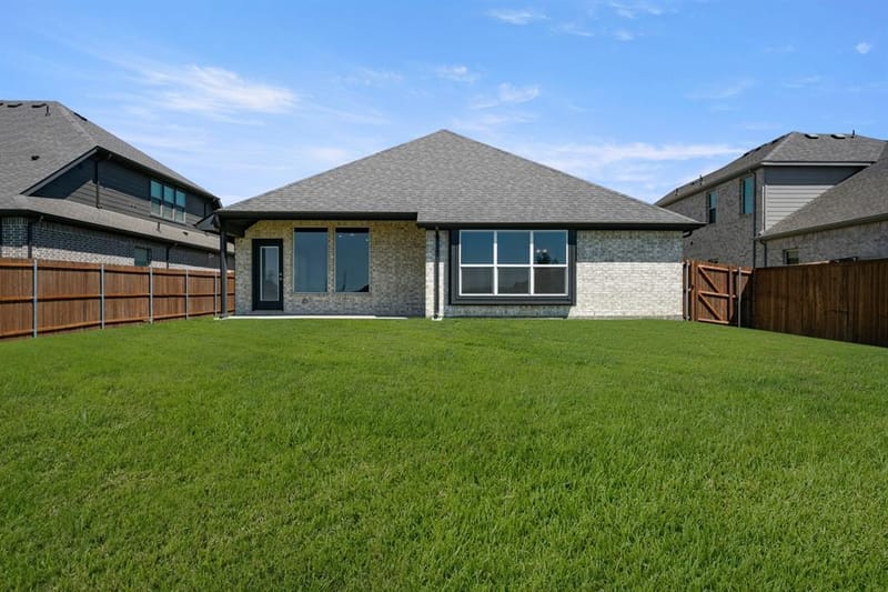 1104 Birchwood Drive, Crowley TX 76036 - Photo 26