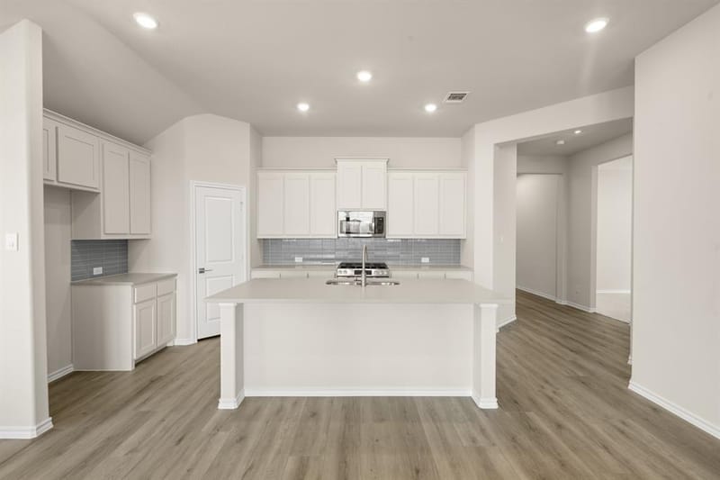 1104 Birchwood Drive, Crowley TX 76036 - Photo 5