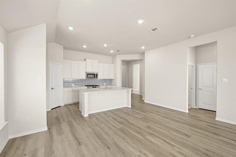 1104 Birchwood Drive, Crowley TX 76036 - Photo 10