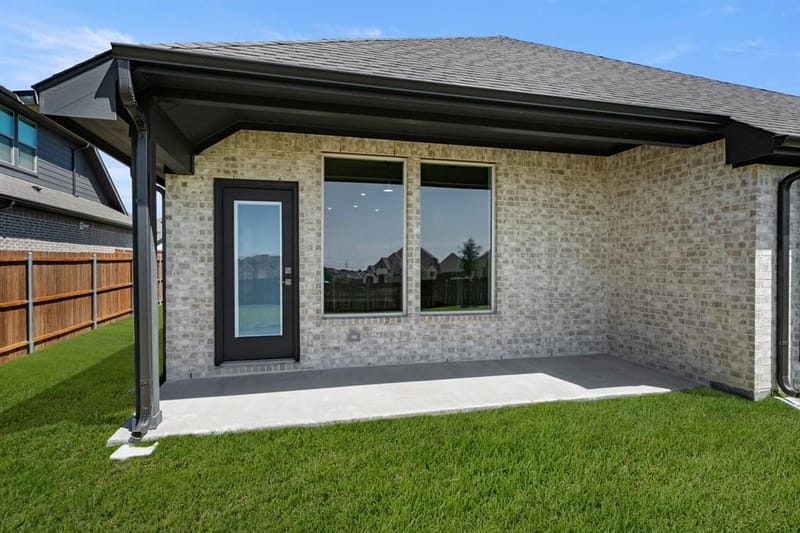 1104 Birchwood Drive, Crowley TX 76036 - Photo 25