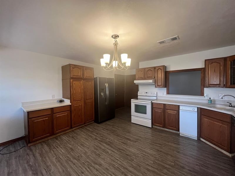 221 Timberview Court, Argyle TX 76226 - Photo 10