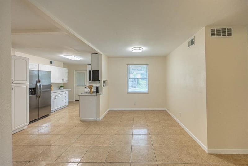 5405 Trail Lake Drive, Fort Worth TX 76133 - Photo 9