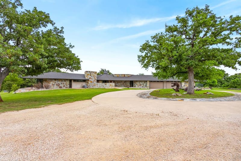 1080 N Greenbrier Road, Nocona TX 76255 - Photo 3