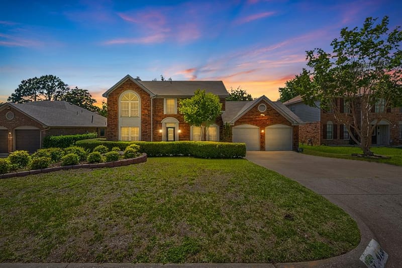 4138 Mapleridge Drive, Grapevine TX 76051 - Photo 2