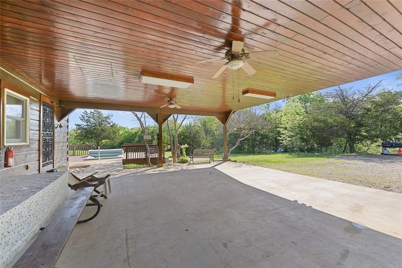 821 Ewing Road, Ferris TX 75125 - Photo 5