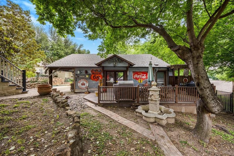 1025 W Main Street, Waxahachie TX 75165 - Photo 24