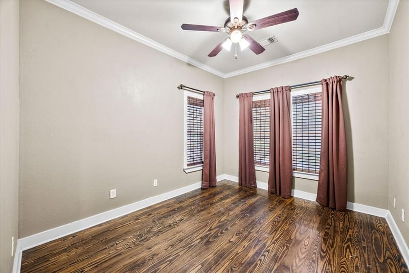 1025 W Main Street, Waxahachie TX 75165 - Photo 34