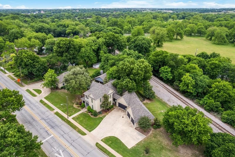 1025 W Main Street, Waxahachie TX 75165 - Photo 40
