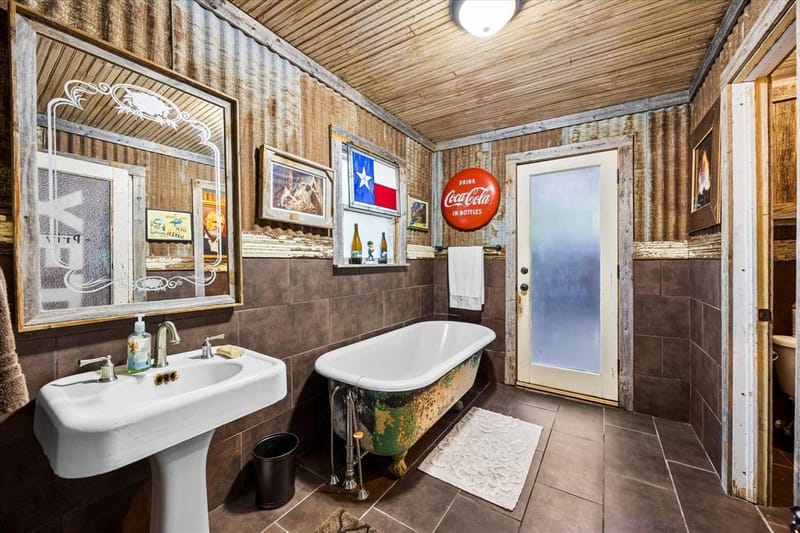 1025 W Main Street, Waxahachie TX 75165 - Photo 31