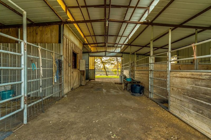 109 Tango Road, Weatherford TX 76087 - Photo 20
