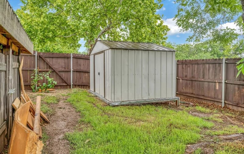 902 S Avenue L, Clifton TX 76634 - Photo 22