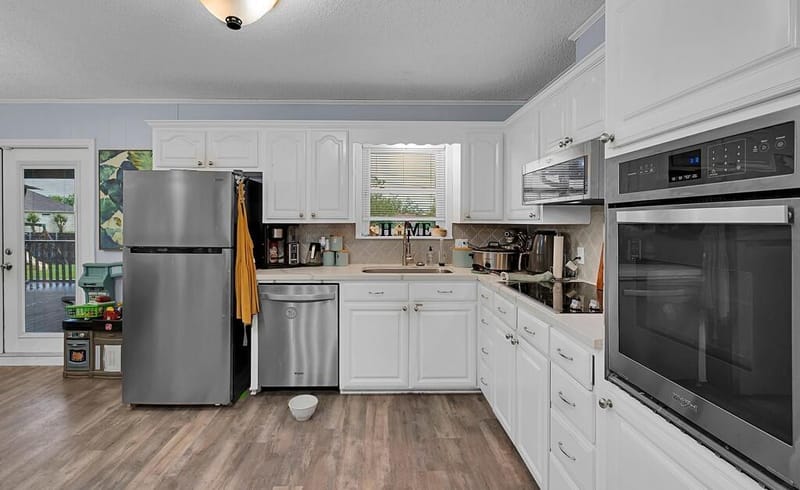 902 S Avenue L, Clifton TX 76634 - Photo 8