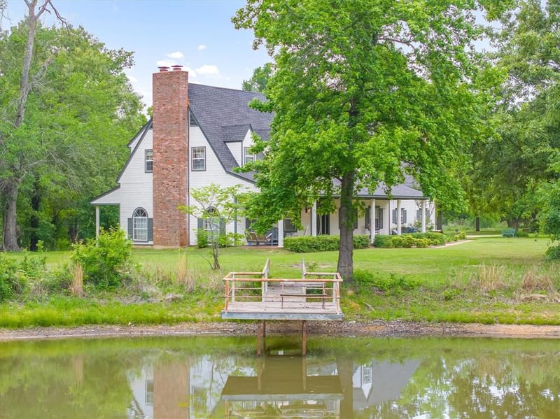1434 Vz County Road 4519, Van TX 75790