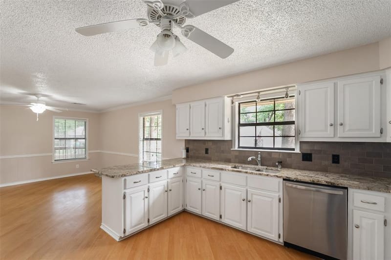 118 Robin Hood Way, Gun Barrel City TX 75156 - Photo 13