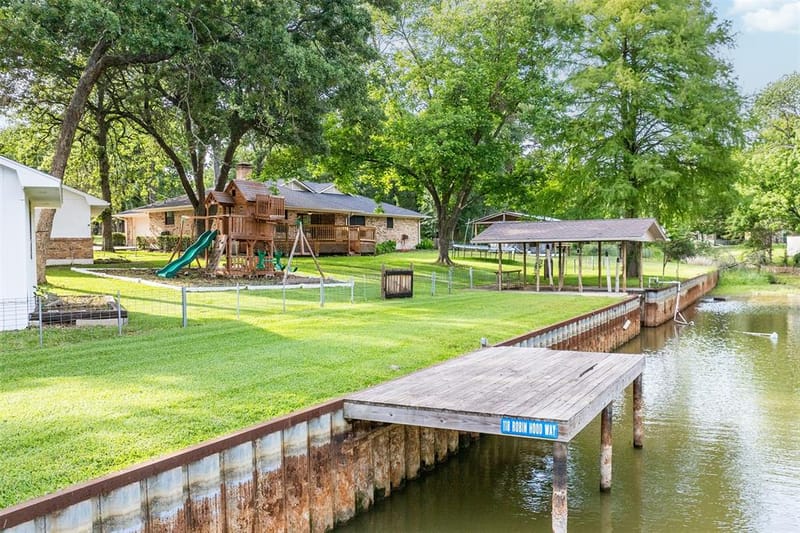 118 Robin Hood Way, Gun Barrel City TX 75156 - Photo 4
