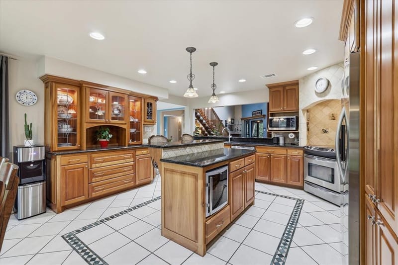 122 Brookdale Drive, Highland Village TX 75077 - Photo 9