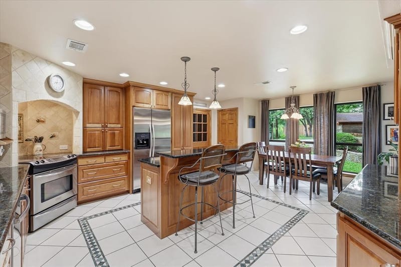122 Brookdale Drive, Highland Village TX 75077 - Photo 8