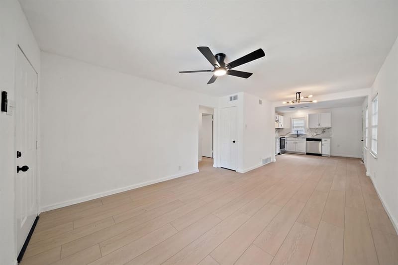 402 E Linda Drive, Garland TX 75041 - Photo 9