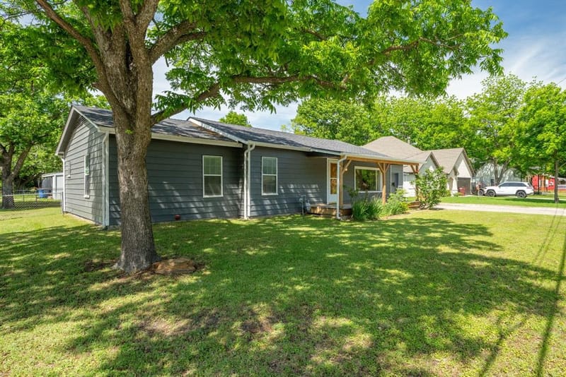 506 Pendleton Street, Farmersville TX 75442 - Photo 4