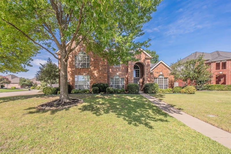 3001 Saint Lynda Drive, Mansfield TX 76063 - Photo 3