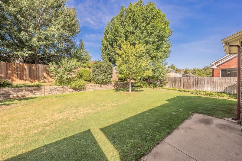 3001 Saint Lynda Drive, Mansfield TX 76063 - Photo 32