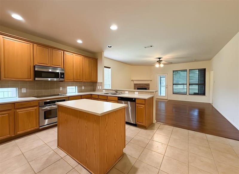 6820 Algarve Drive, Denton TX 76210 - Photo 6