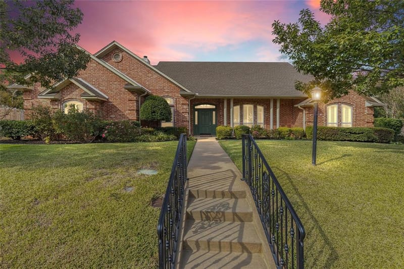 6400 Creekside Drive, Greenville TX 75402 - Photo 2