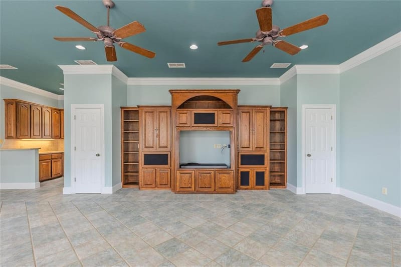 6400 Creekside Drive, Greenville TX 75402 - Photo 34