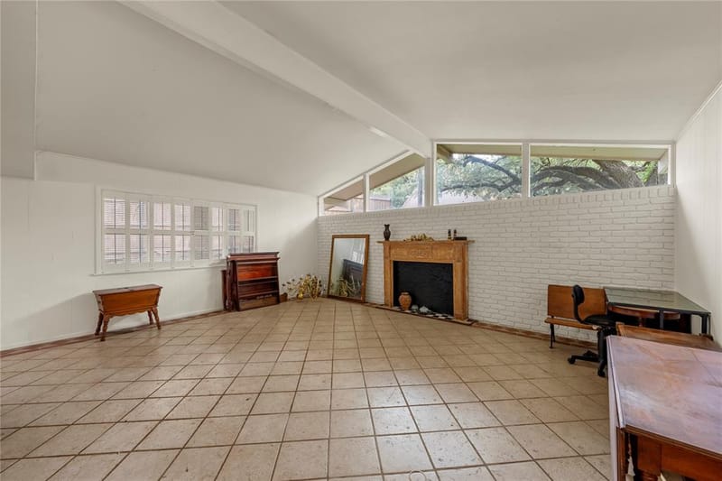 2425 Wendy Lane, Waco TX 76710 - Photo 5