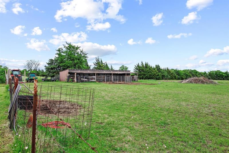 1217 County Road 4705, Leonard TX 75452 - Photo 31