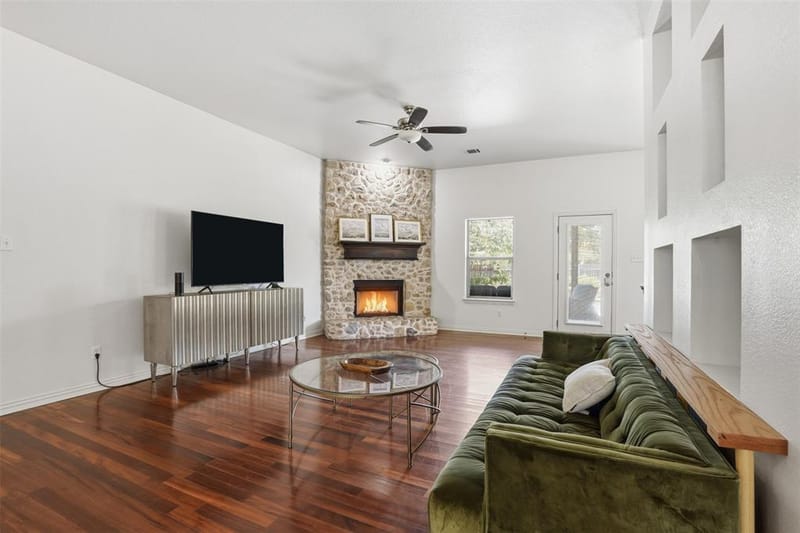 107 Clyde Drive, Aledo TX 76008 - Photo 10