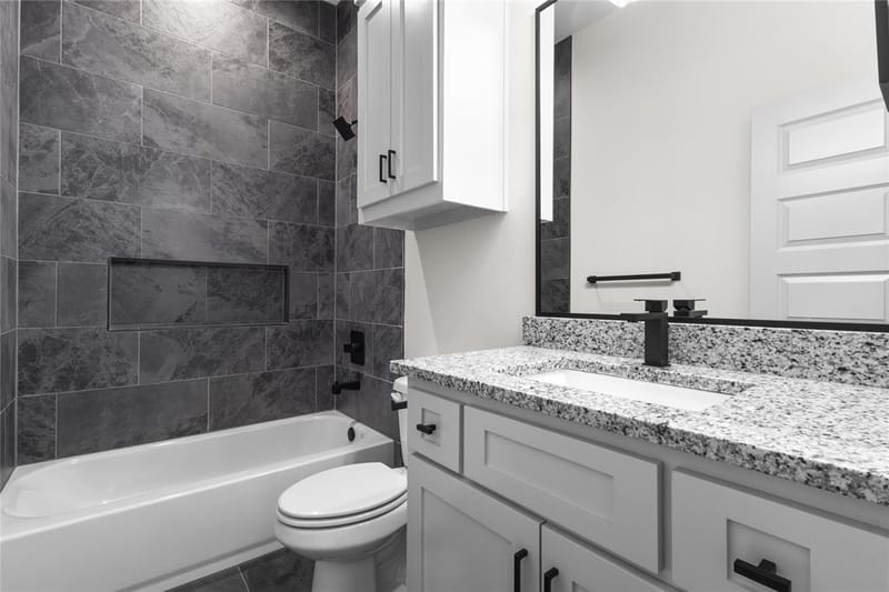 617 N DWIGHT Avenue, Dallas TX 75211 - Photo 17