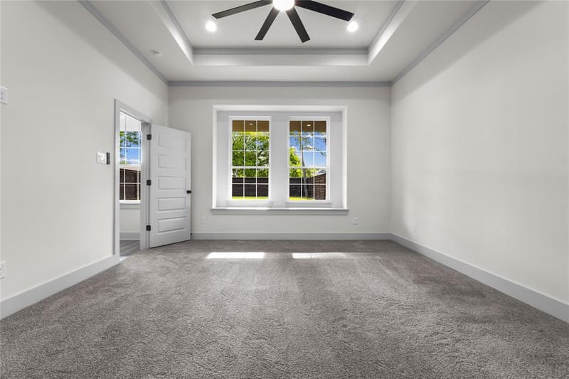 617 N DWIGHT Avenue, Dallas TX 75211 - Photo 16
